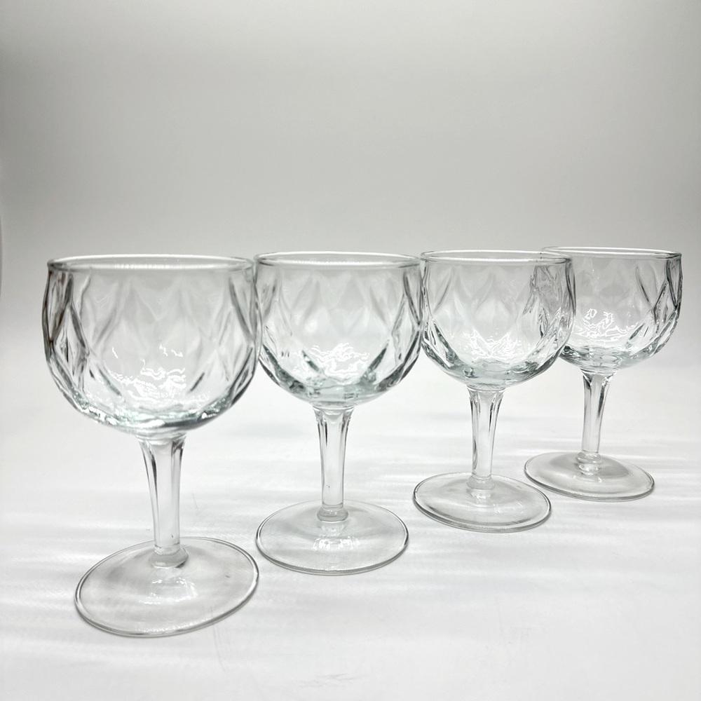 Vintage Diamond Pattern Stemmed Wine Glasses‎ Set of 4, 3" dia, 5-1/2" Tall